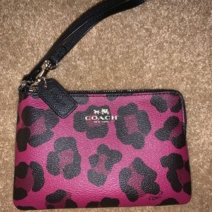 Coach wristlet like new